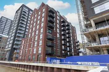 image Studio flat to rent in Goodluck Hope Walk, Canary wharf, E14-image 12