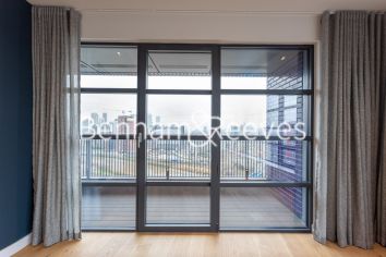 image 2  bedrooms flat to rent in Lookout Lane, London City Island, E14-image 13