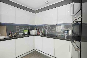 2  bedrooms flat to rent in Dollar bay point, Canary wharf, E14-image 2