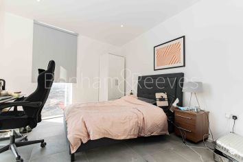 2  bedrooms flat to rent in Dollar bay point, Canary wharf, E14-image 4