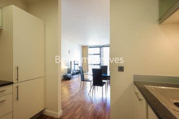 2  bedrooms flat to rent in South Quay Square, Canary Wharf, E14-image 19