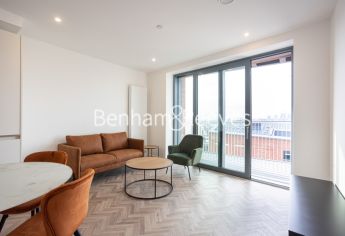 1 bedroom flat to rent in Skyline Apartments, Makers Yard, E3-image 1