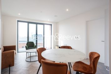 1 bedroom flat to rent in Skyline Apartments, Makers Yard, E3-image 3