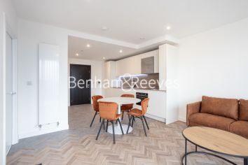 1 bedroom flat to rent in Skyline Apartments, Makers Yard, E3-image 8