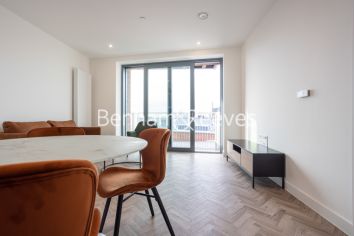1 bedroom flat to rent in Skyline Apartments, Makers Yard, E3-image 18