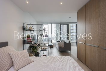 image Studio flat to rent in Park Drive, Canary Wharf, E14-image 9