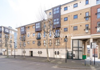 2  bedrooms flat to rent in Lancaster Hall, Wesley Avenue, E16-image 6