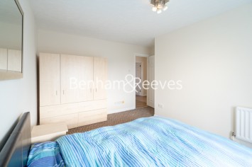 2  bedrooms flat to rent in Lancaster Hall, Wesley Avenue, E16-image 9
