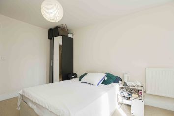 2  bedrooms flat to rent in Westwood House, Millharbour, E14-image 4