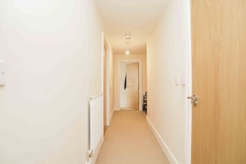 2  bedrooms flat to rent in Westwood House, Millharbour, E14-image 5