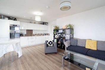 2 bedrooms flat to rent in Booth Road, Canary Wharf, E16-image 1