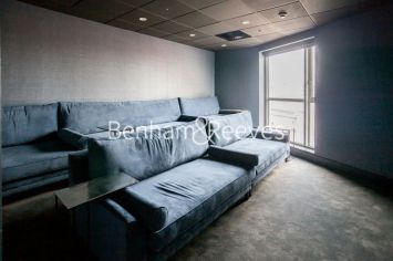 2 bedrooms flat to rent in Circus Apartment, Westferry Circus, E14-image 9