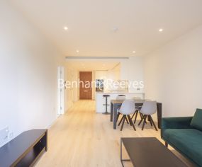 1 bedroom flat to rent in Marsh Wall, South Quay Plaza, E14-image 11