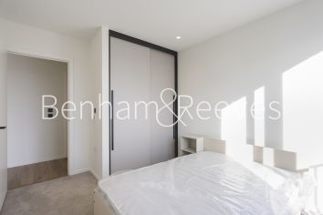 1 bedroom flat to rent in Hawser Lane, Canary Wharf, E14-image 10