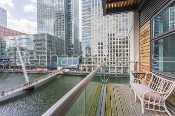 2  bedrooms flat to rent in South Quay Square, Canary Wharf, E14-image 4
