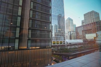 1  bedroom flat to rent in West tower, Canary Wharf, E14-image 13