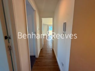 Premiere Place, Canary wharf, E14 view 5