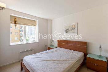 image 2  bedrooms flat to rent in Hutchings Street, Canary Wharf, E14-image 3