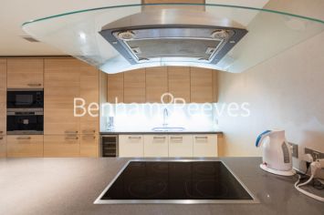 3  bedrooms flat to rent in Lensbury Avenue, Imperial Wharf, SW6-image 2