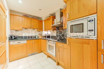 2  bedrooms flat to rent in Chelsea Vista, Imperial Wharf, SW6-image 2