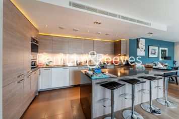 3  bedrooms flat to rent in Doulton House, Chelsea Creek, SW6-image 2