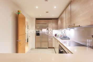 2  bedrooms flat to rent in Lensbury Avenue, Fulham, SW6-image 2