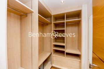 3  bedrooms flat to rent in Lensbury Avenue, Fulham, SW6-image 11