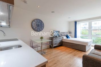 Studio flat to rent in Park Street, Chelsea, SW6-image 7