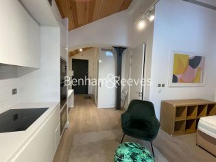 Studio flat to rent in Bubbling Well Square, Ram Quarter, SW18-image 5