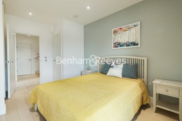 4  bedrooms flat to rent in Central Avenue, Hammersmith And Fulham, SW6-image 21