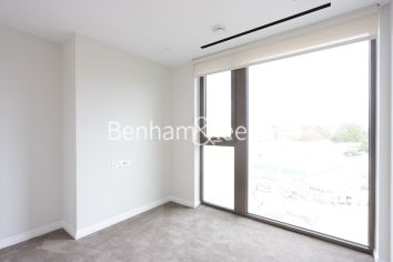 2 bedrooms flat to rent in Saxon House, Kings Road Park, SW6-image 3
