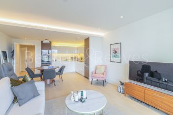 1 bedroom flat to rent in Lighterman Towers, Harbour Avenue, SW10-image 11