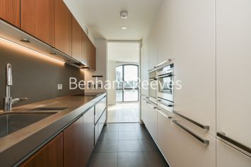 2  bedrooms flat to rent in Chelsea Wharf, Lots Road, SW10-image 2