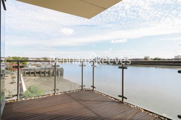 2  bedrooms flat to rent in Chelsea Wharf, Lots Road, SW10-image 5