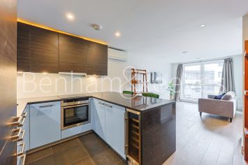 1  bedroom flat to rent in Octavia House, Townmead Road, SW6-image 2