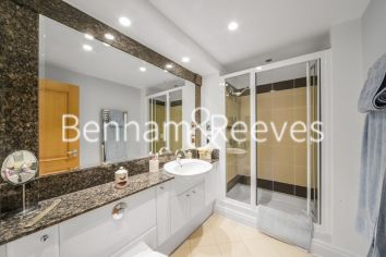 3  bedrooms flat to rent in Riverside Tower, Boulevard, SW6-image 5