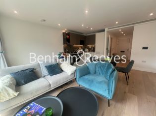 1  bedroom flat to rent in Savoy House, Lockgate Road, SW6-image 1