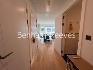 1  bedroom flat to rent in Savoy House, Lockgate Road, SW6-image 5