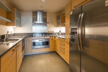 3  bedrooms flat to rent in Lensbury Avenue, Fulham, SW6-image 2
