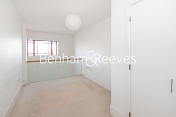 1 bedroom flat to rent in Highbury Stadium Square, Highbury, N5-image 3
