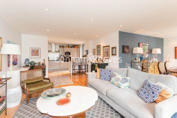 2  bedrooms flat to rent in Highbury Stadium Square, Highbury, N5-image 13