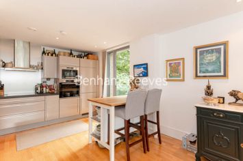 2  bedrooms flat to rent in Highbury Stadium Square, Highbury, N5-image 14