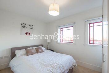 1  bedroom flat to rent in Highbury Stadium Square, Highbury, N5-image 4