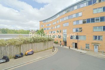 1  bedroom flat to rent in Gillespie Court, Queensland Terrace, N7-image 11