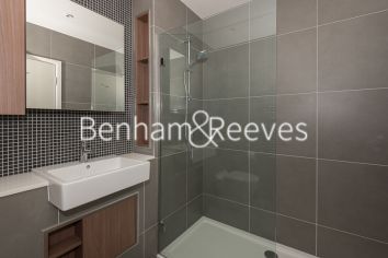 Woodberry Park, Highgate, N4 view 5