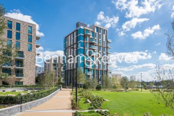 Woodberry Park, Highgate, N4 view 11