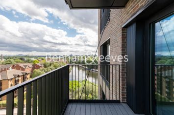1  bedroom flat to rent in Navigation Point, Ferry Lane, N17-image 5