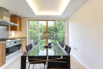 3  bedrooms house to rent in Sloane Mews, Crouch End, N8-image 3