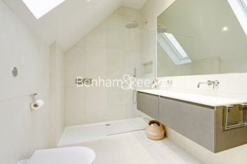 5 bedrooms flat to rent in Hornsey Lane Gardens, Highgate, N6-image 5
