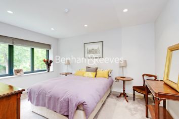 5 bedrooms flat to rent in Hornsey Lane Gardens, Highgate, N6-image 16